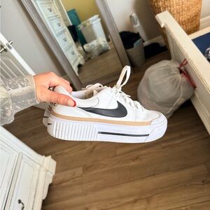 Nike White and Black Sneakers with Tan Accents